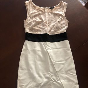 Beautiful lace detail dress!